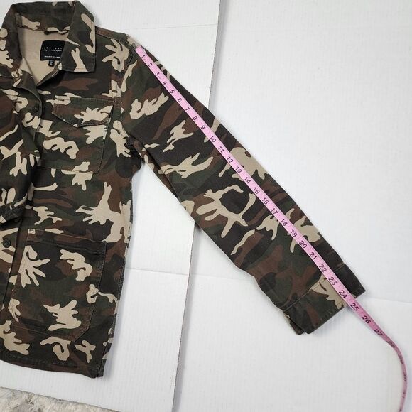 Sanctuary Camo Utility Jacket Shacket Pockets Stretch Button Front Size M - Picture 8 of 14